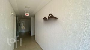 Image 30 - 643203