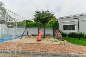 Image 10 - 643216