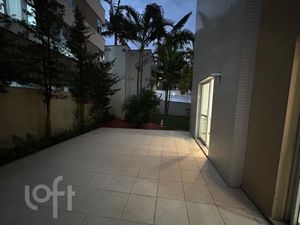 Image 17 - 643450