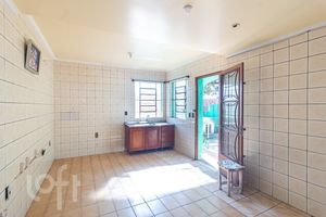 Image 42 - 644633