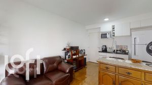 Image 15 - 644938