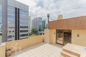 Image 48 - 645528