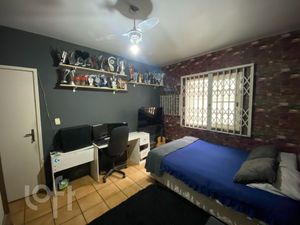 Image 8 - 646061