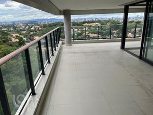 Image 12 - 646315
