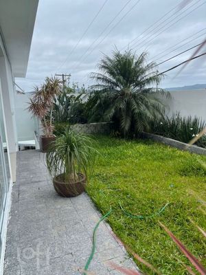 Image 6 - 646442