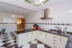 Image 22 - 646604