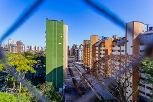 Image 16 - 646828