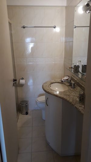 Image 10 - 646968
