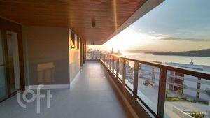 Image 6 - 647223