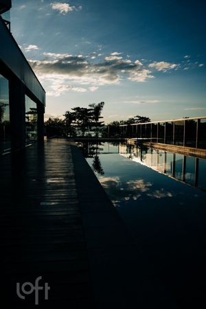 Image 15 - 647223