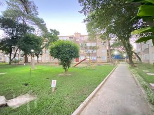 Image 7 - 647474