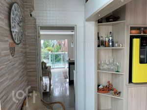 Image 8 - 647550