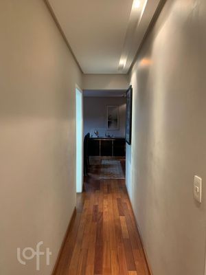 Image 7 - 647837