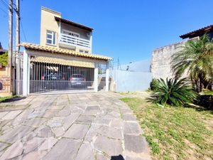 Image 3 - 647885
