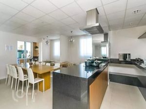 Image 28 - 647954