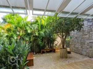 Image 37 - 647954