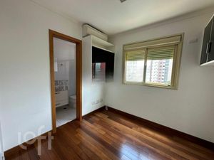 Image 16 - 648218