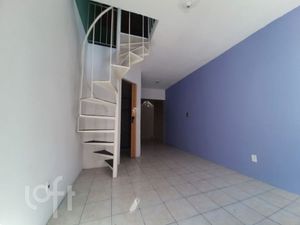 Image 4 - 648295