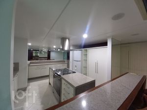 Image 16 - 648785