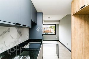 Image 6 - 648867
