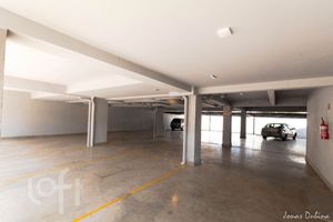 Image 18 - 648874