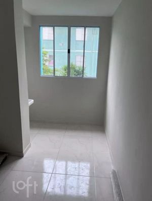 Image 9 - 648875