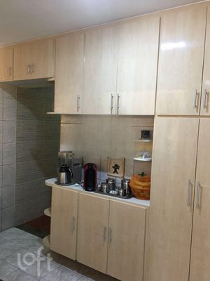 Image 21 - 648947