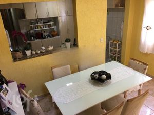 Image 1 - 648947
