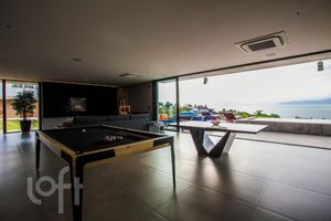 Image 21 - 649499