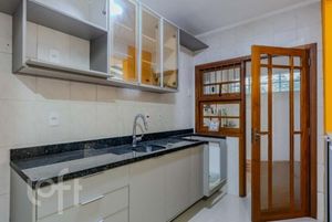 Image 42 - 650076