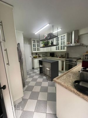Image 12 - 650144