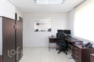 Image 19 - 650165