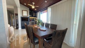 Image 10 - 651549