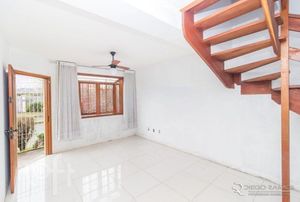 Image 1 - 651586