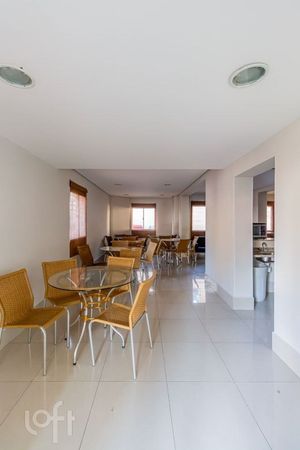 Image 32 - 653326