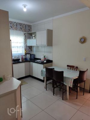 Image 12 - 653986