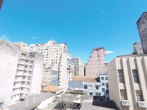 Image 12 - 654493