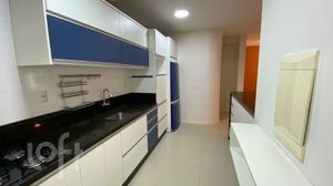 Image 13 - 654494