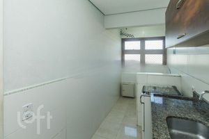Image 19 - 654575