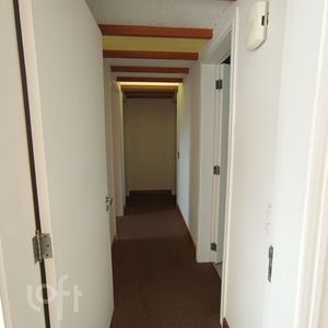 Image 8 - 654598