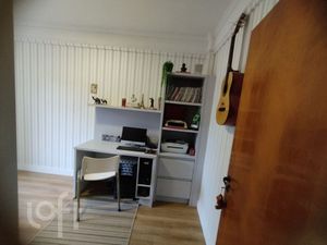 Image 20 - 654604