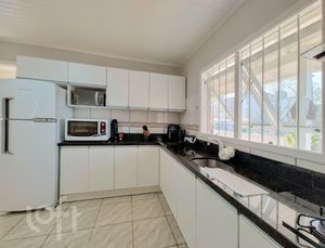 Image 18 - 654678