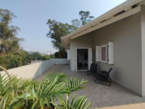 Image 5 - 654678