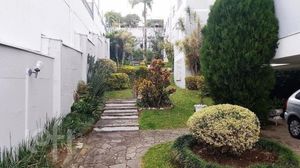 Image 20 - 654756