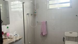Image 4 - 654979