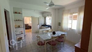 Image 30 - 655057