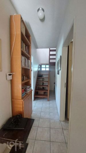Image 25 - 655057