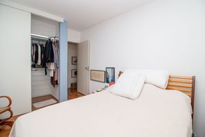 Image 8 - 655443
