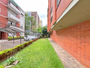 Image 30 - 655698