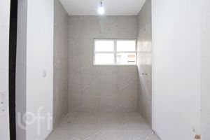 Image 9 - 655698